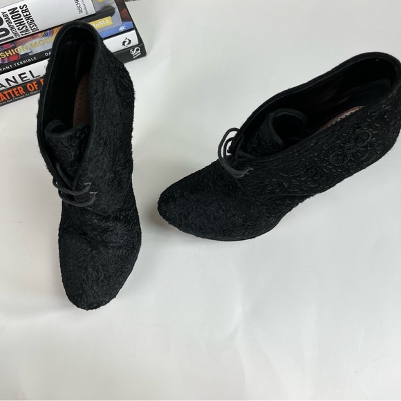 Alaia Boots Laser Cut Pony Hair Booties - Picture 7 of 14